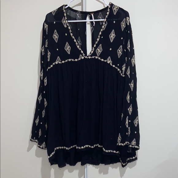 Free People Black Blouse with White Details - Picture 1 of 4
